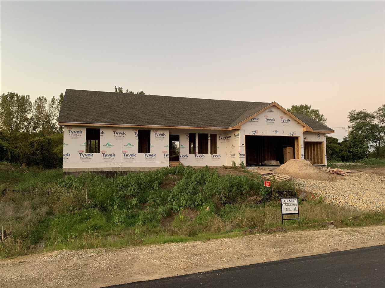 817 Superior Dr - Photo 1