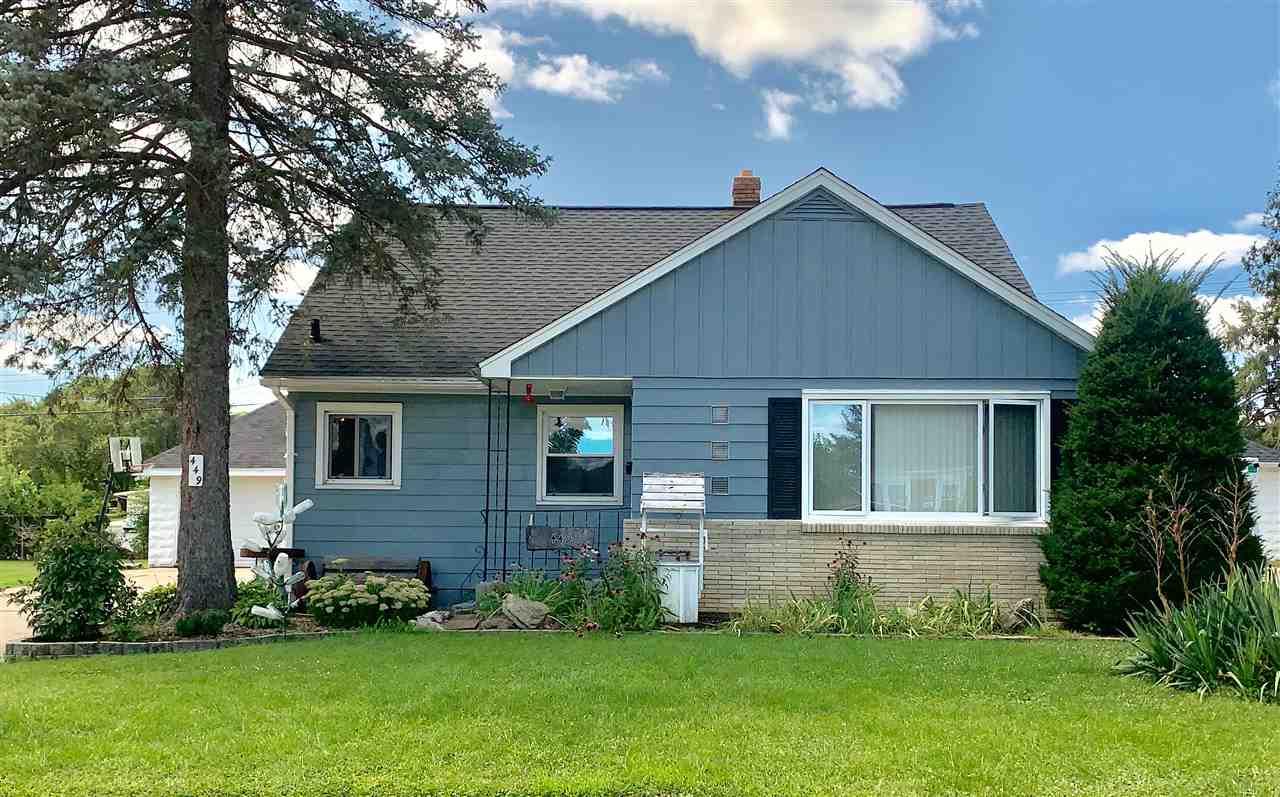 449 Oakhill Ave - Photo 1