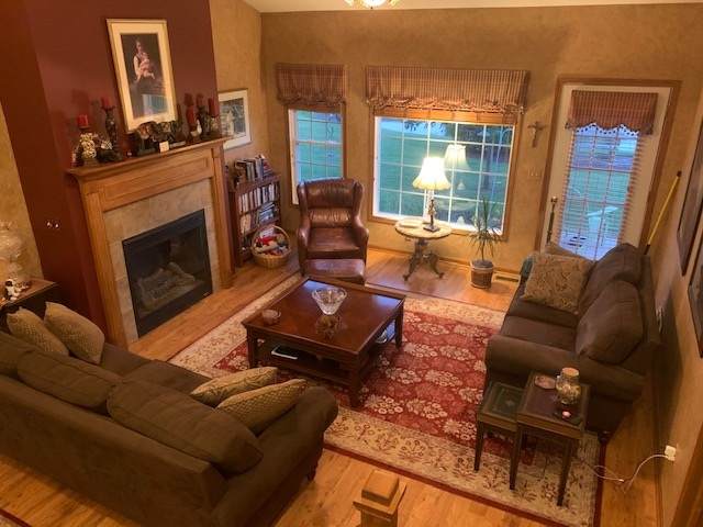 625 Waters Edge Dr - Photo 1