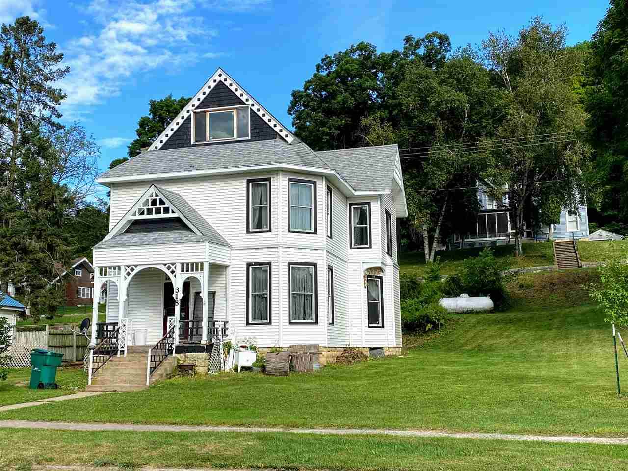 318 Ann St - Photo 1