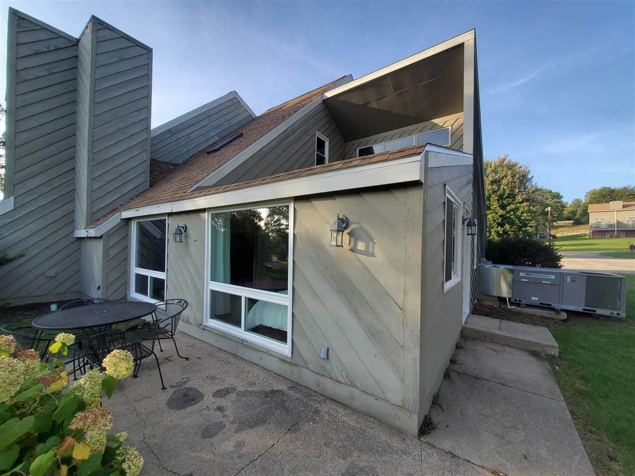 874 Xanadu Rd - Photo 1