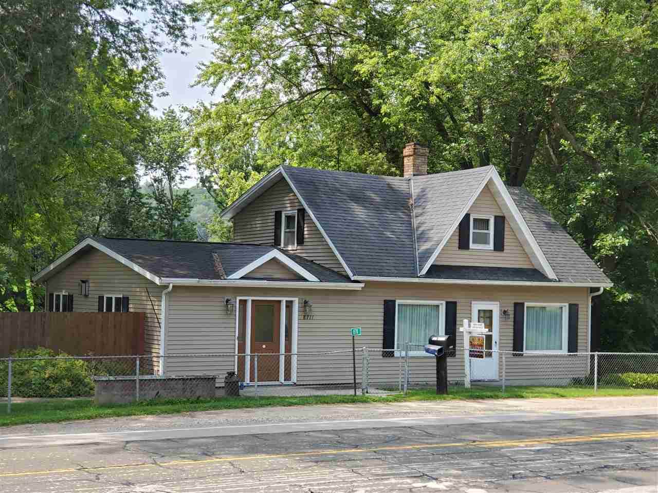 8711 Hwy 19 - Photo 1