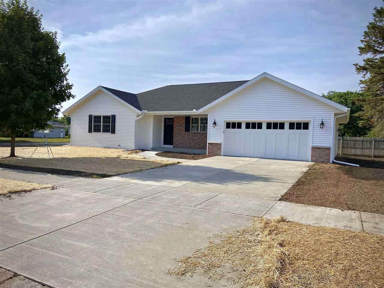 2232 Rutledge Ave - Photo 1