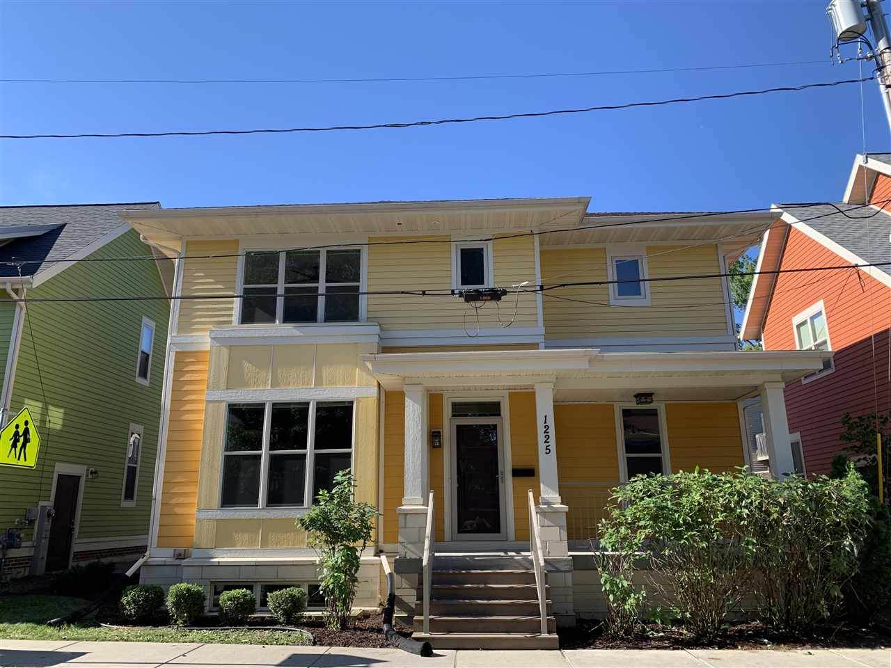 1225 St. James Ct - Photo 1