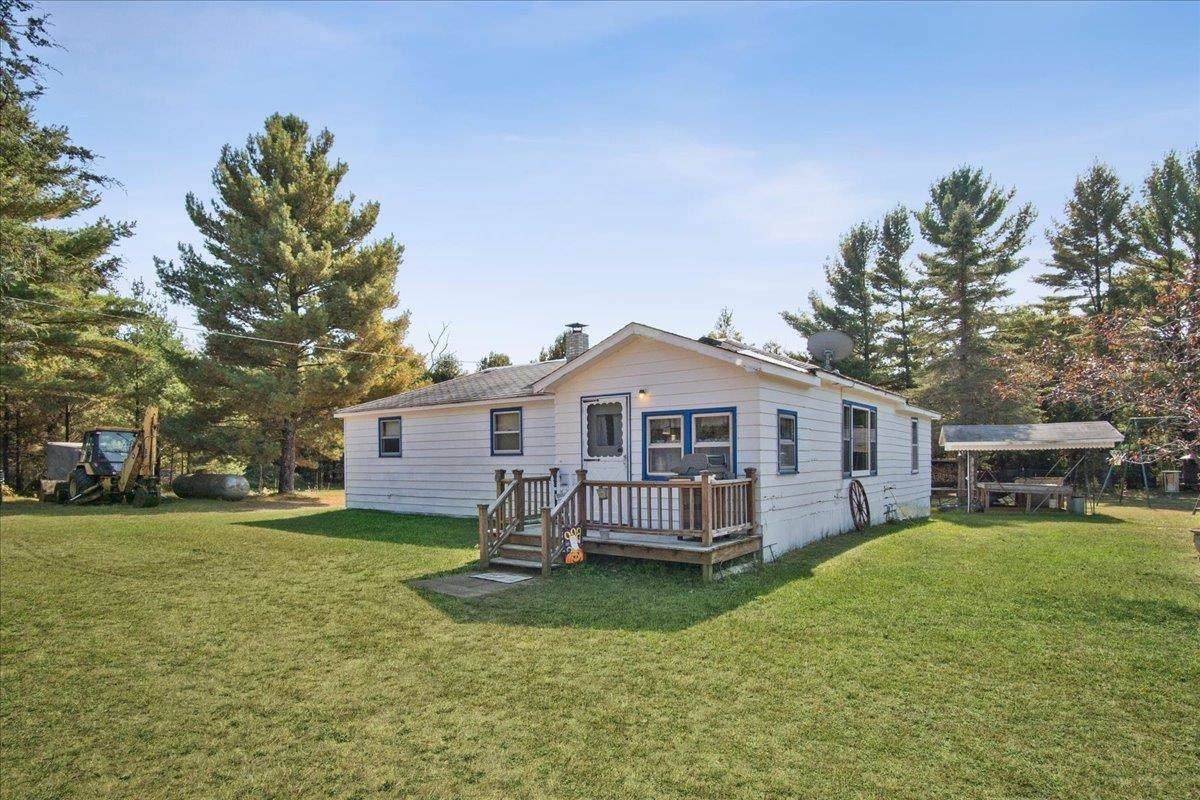 1089 Edgewood Dr - Photo 1
