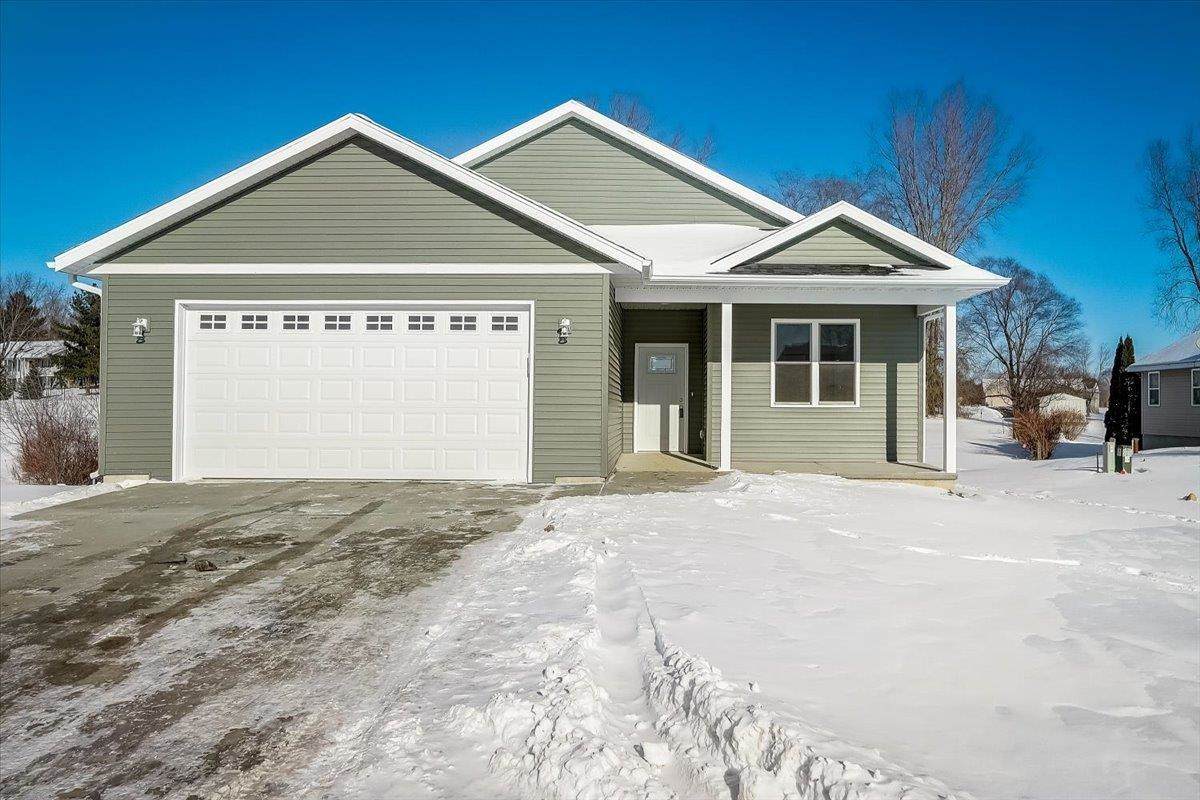 N6729 Clover Ln - Photo 1