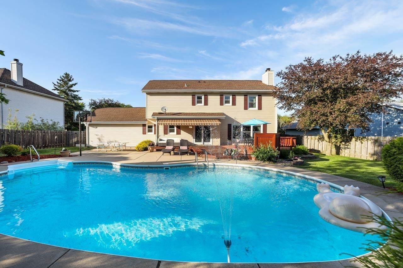 5767 Wilshire Dr - Photo 1