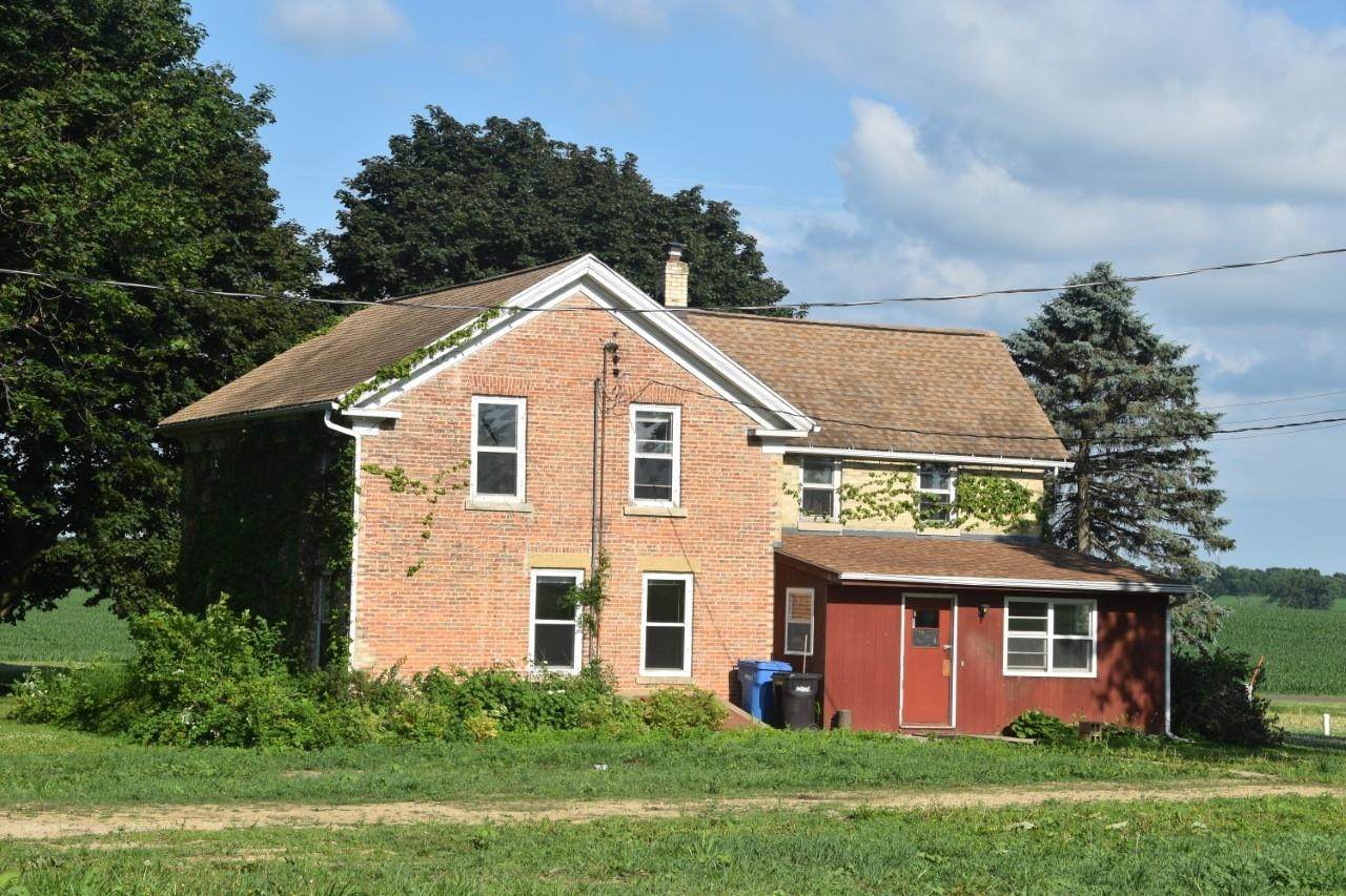 5833 Town Hall Dr - Photo 1