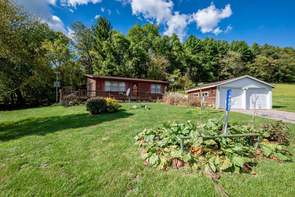 14882 Quarry Drive - Photo 1