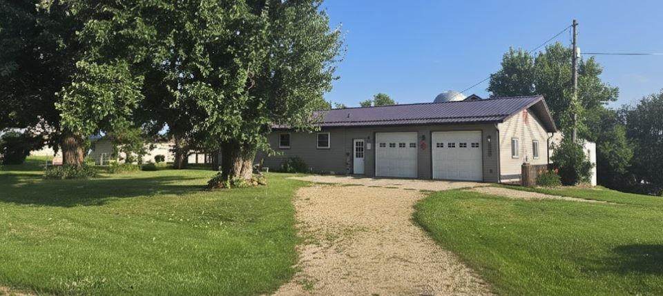 6827 Us Highway 18 - Photo 1