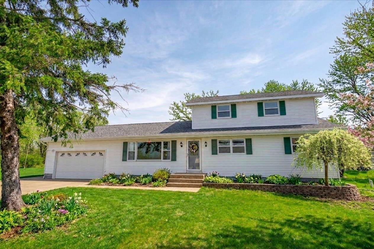 4726 Baxter Road - Photo 1