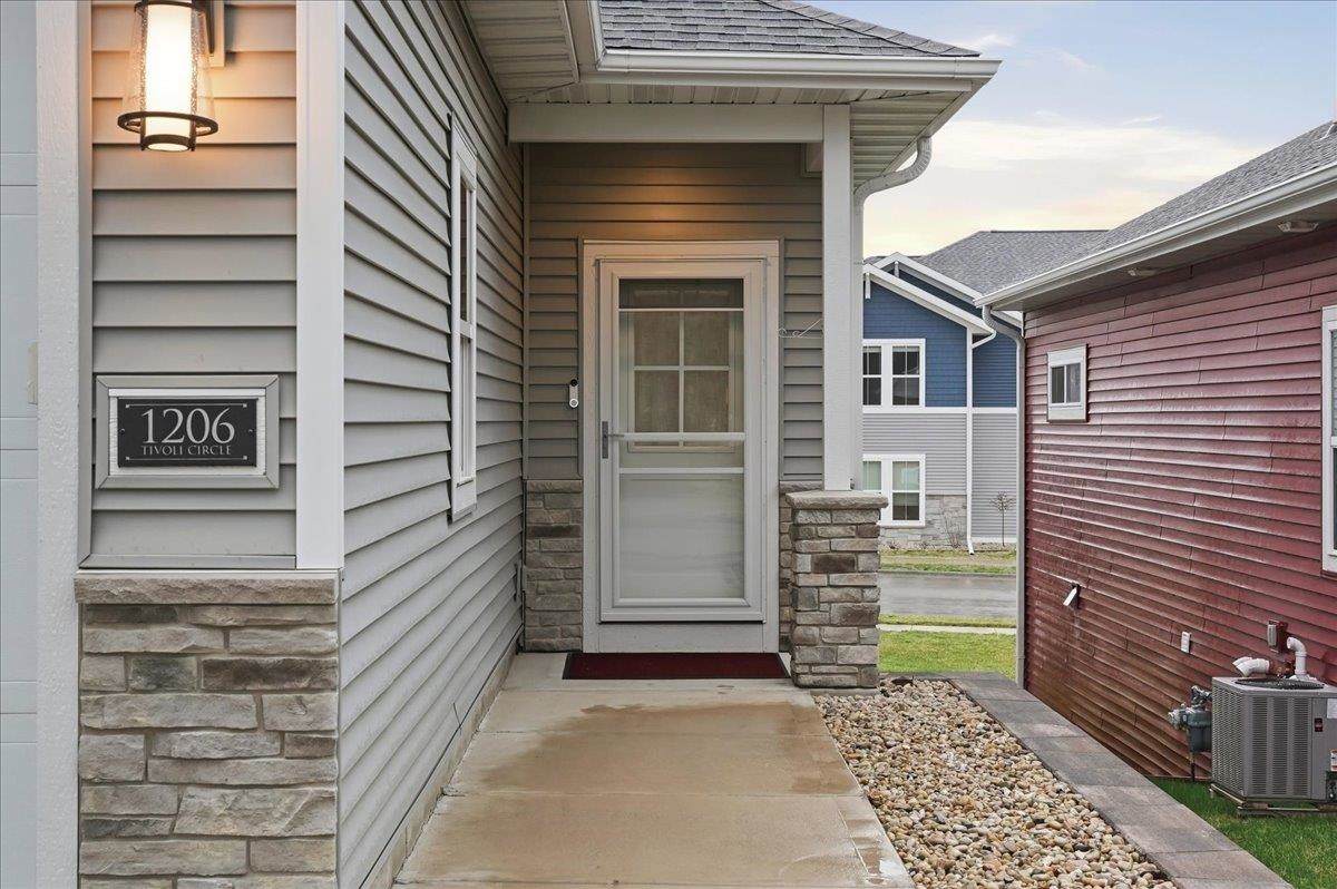 1206 Tivoli Circle - Photo 1