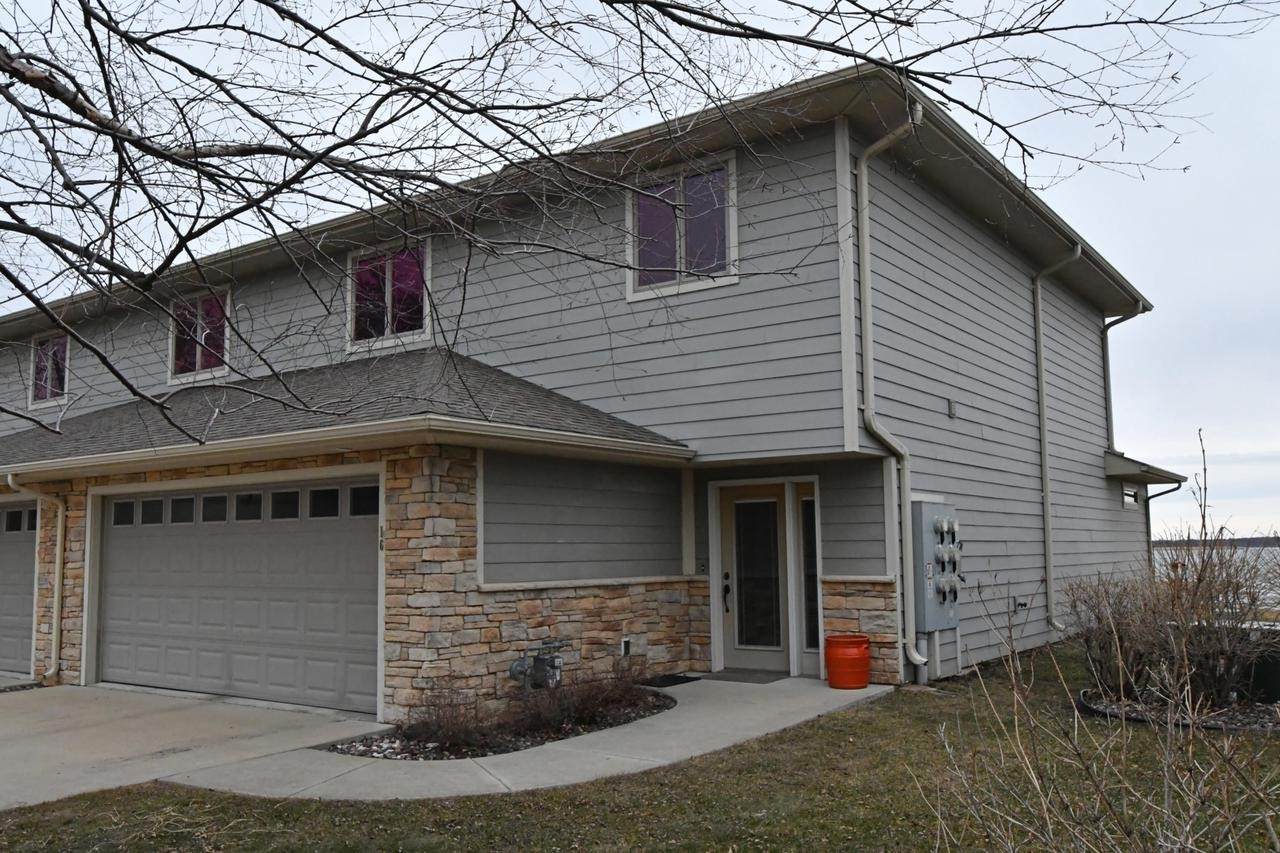 178 Front St - Photo 1