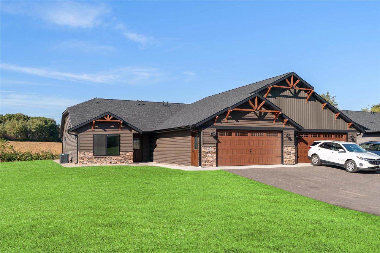 910 Silverthorne Drive - Photo 1