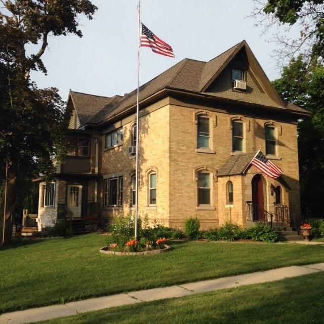 231 Bridge St - Photo 1
