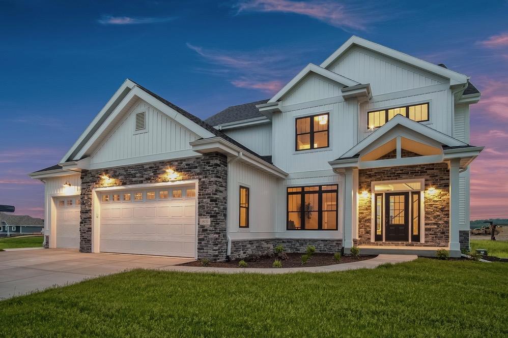 813 Ronald Overlook - Photo 1