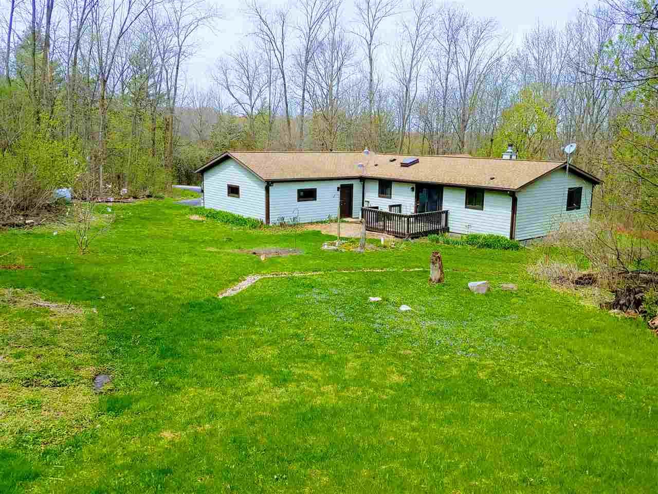 S5358 Sleepy Hollow Rd - Photo 1