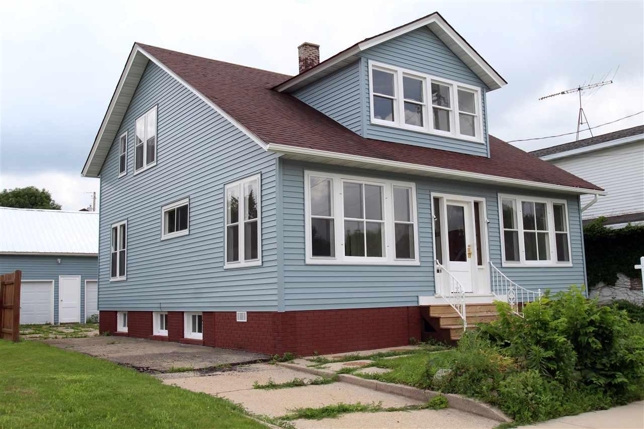 505 2nd St - Photo 1