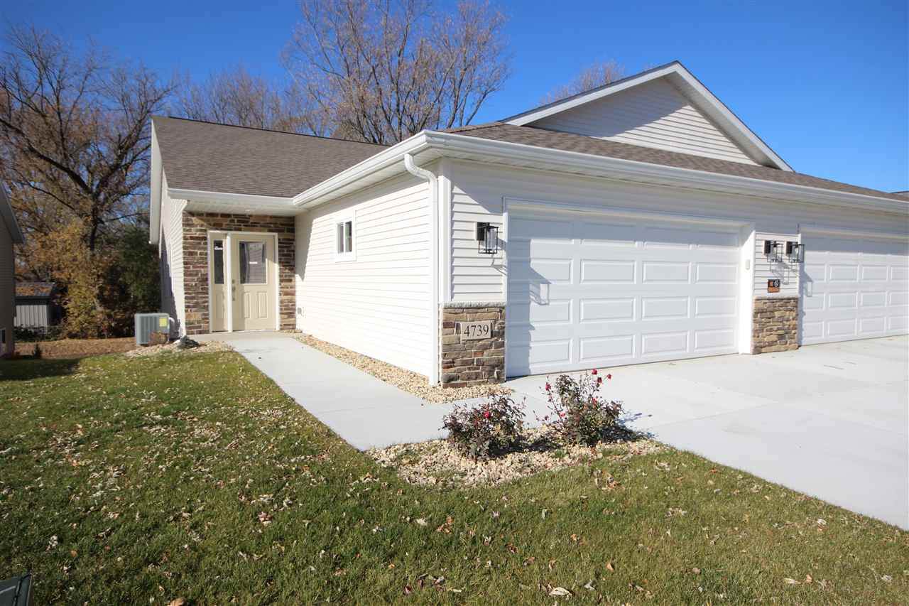 4739 Lorraine Way - Photo 1