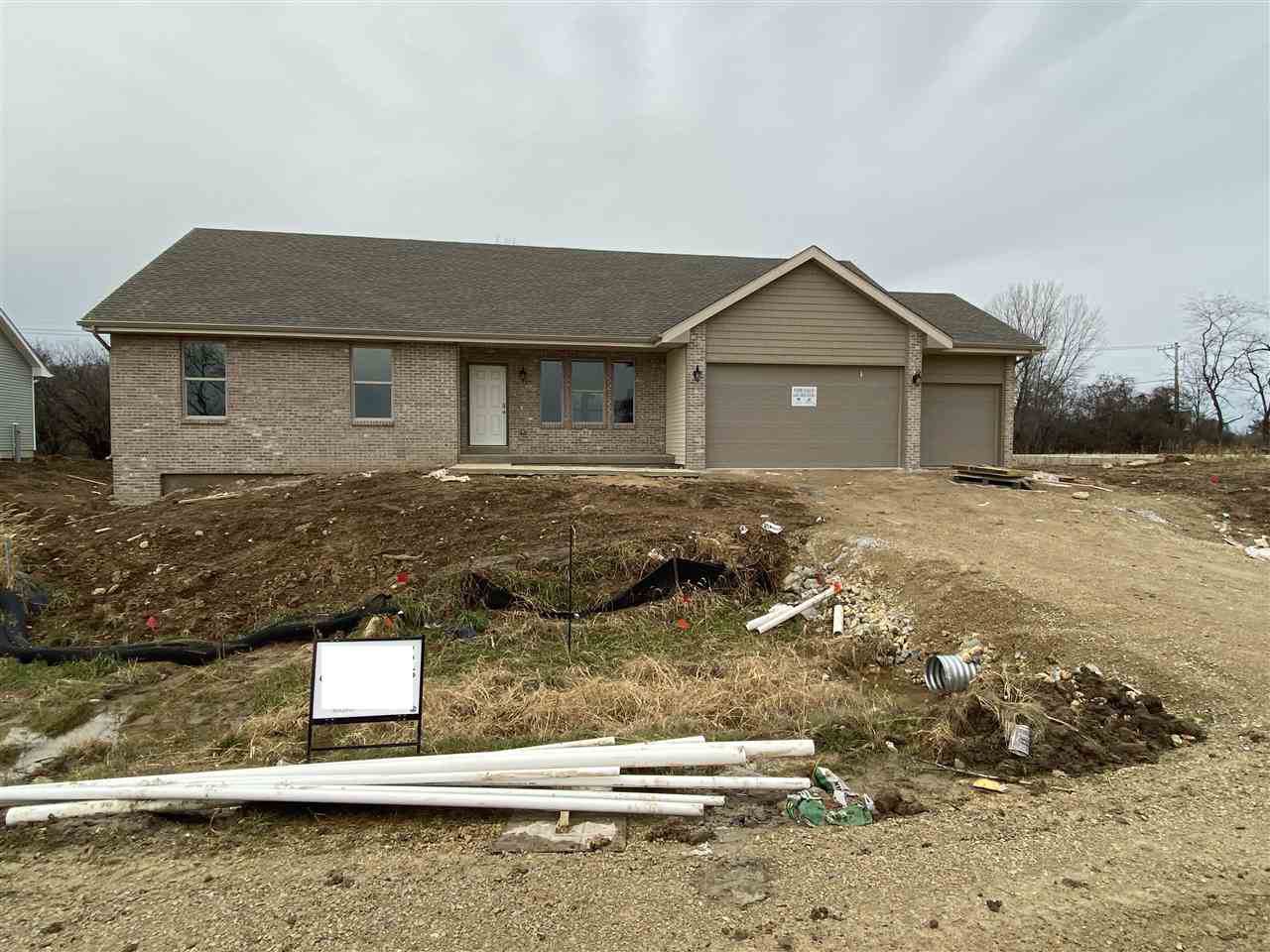 817 Superior Dr - Photo 1