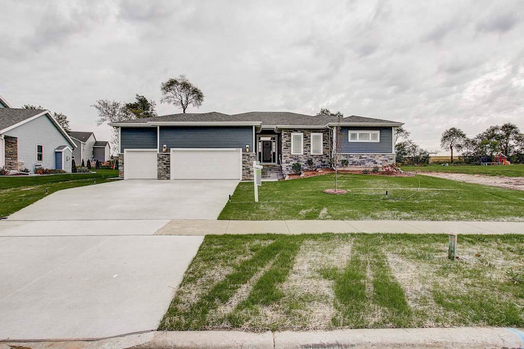 6630 Wolf Hollow Rd - Photo 1
