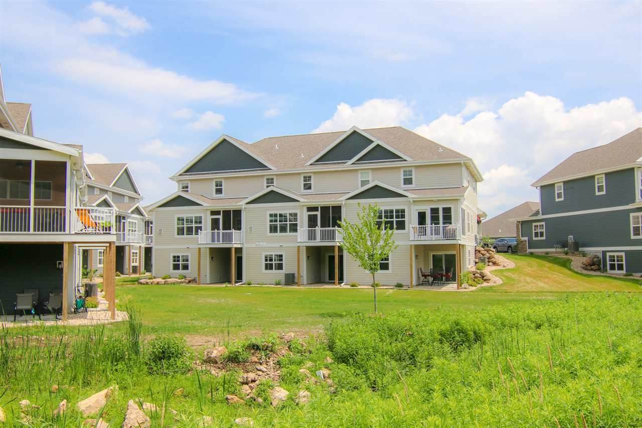 6545 Conservancy Ct - Photo 1
