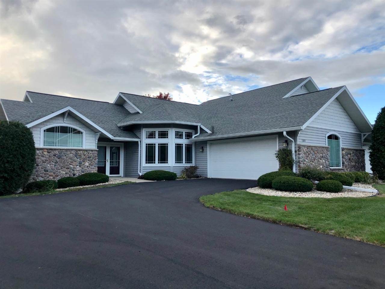 1808 Masters Ln - Photo 1