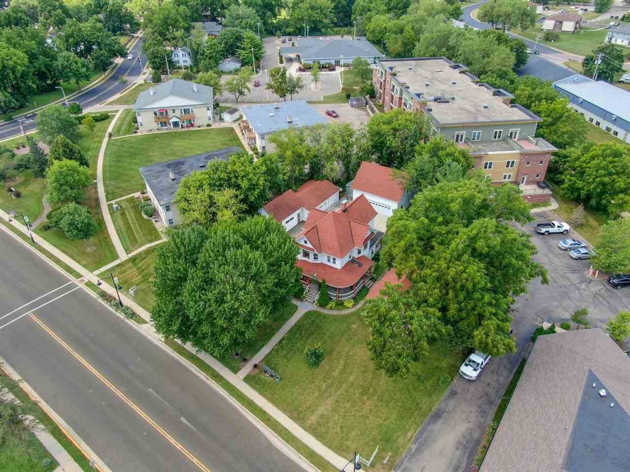 324 Main St - Photo 1