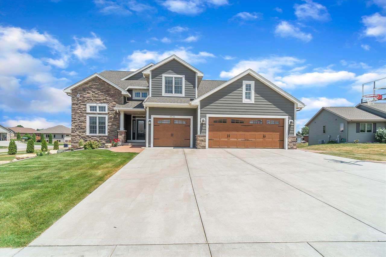 4836 Twelve Oaks Dr - Photo 1