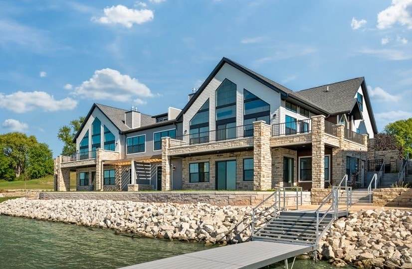 216 Lakeview Lane - Photo 1