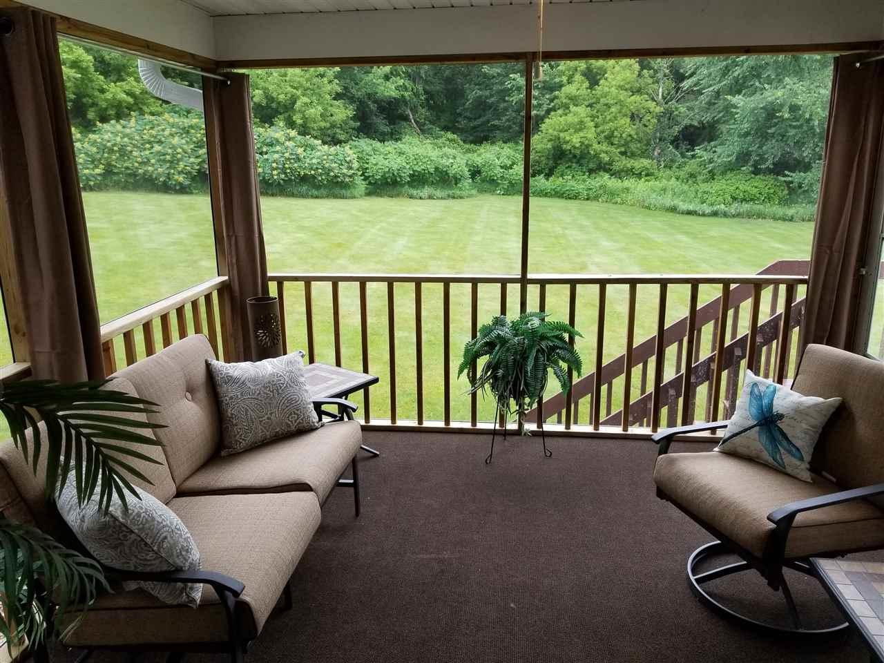 422 Nightingale Ln - Photo 1