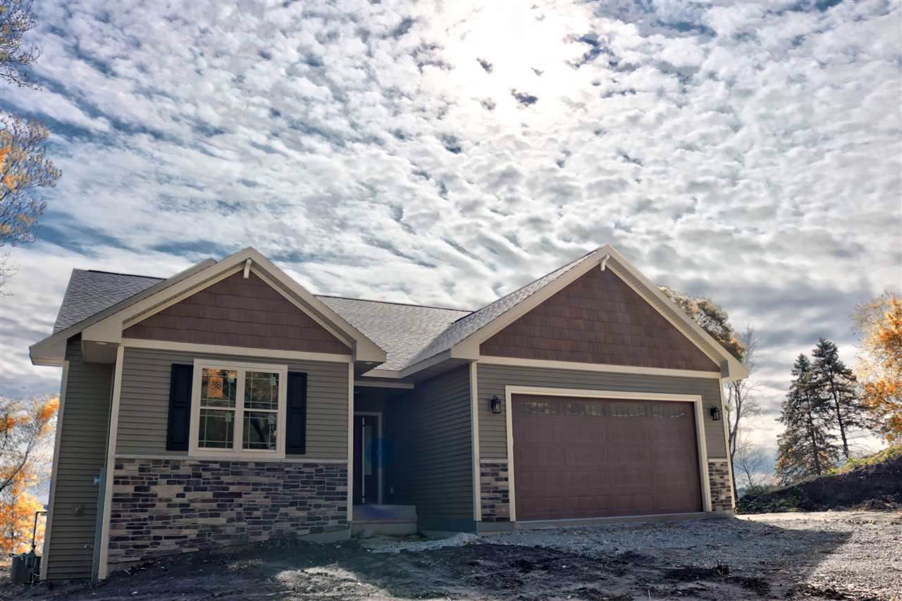 W9405 Lake Dr - Photo 1