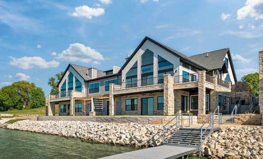 218 Lakeview Lane - Photo 1