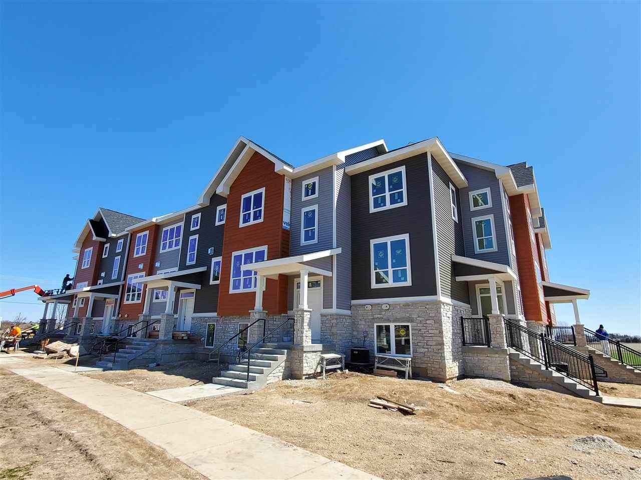 653 Bear Claw Way - Photo 1