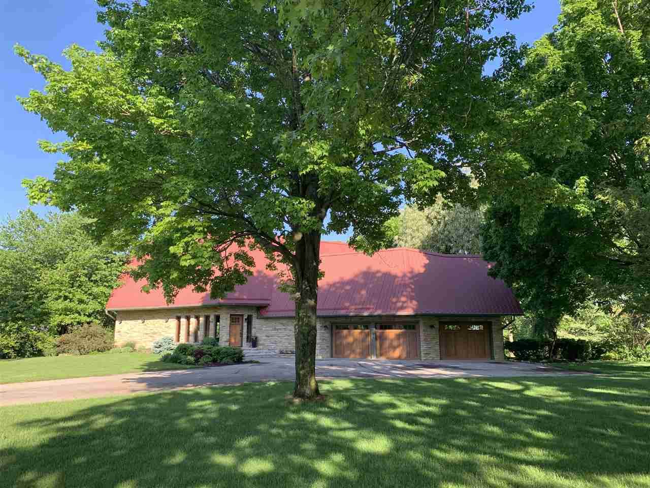 N1173 Steckelberg Dr - Photo 1