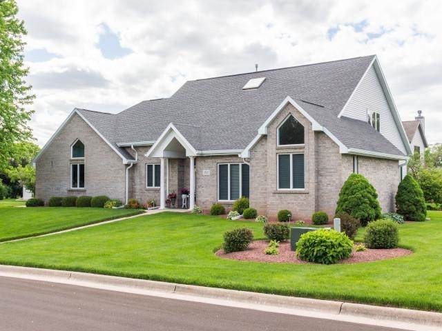 913 Sentinel Dr - Photo 1