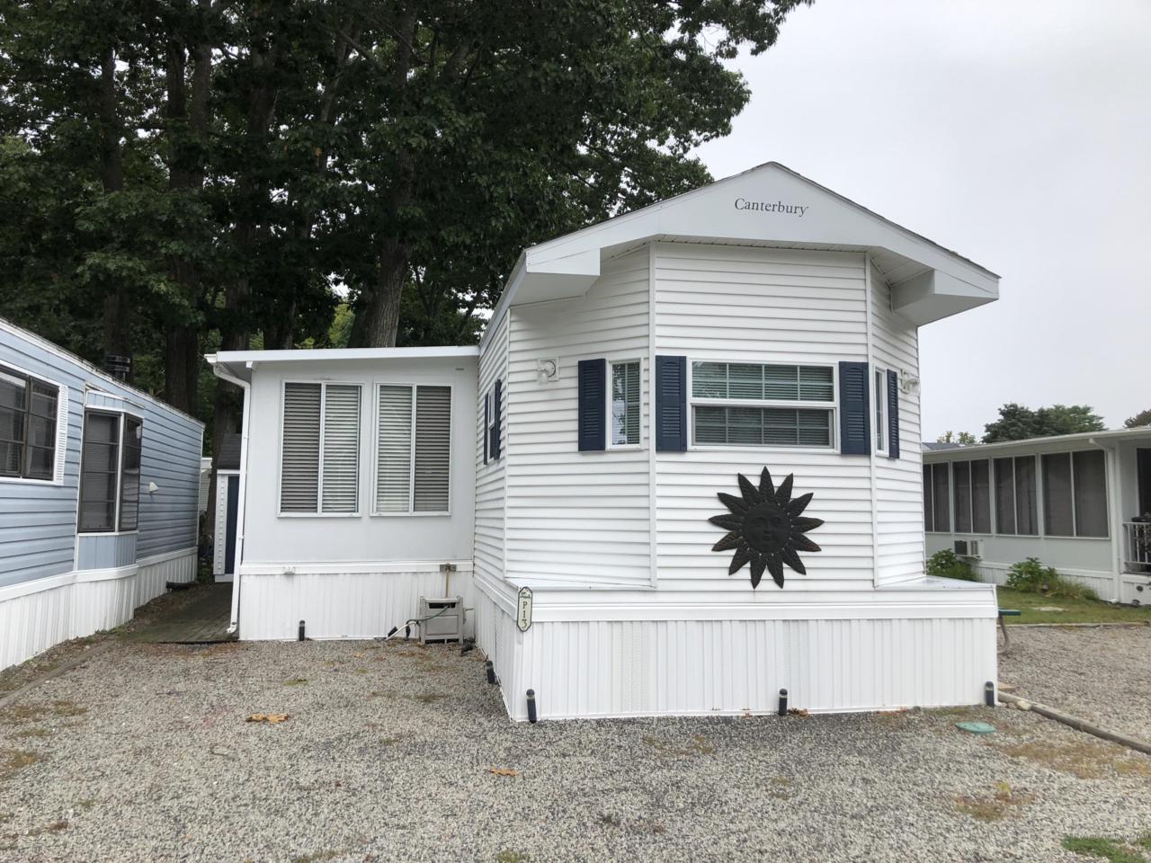 9 Bourne Avenue - Photo 1