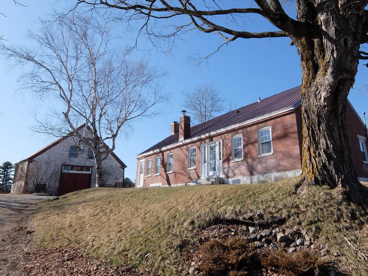 92 Main Street - Photo 1