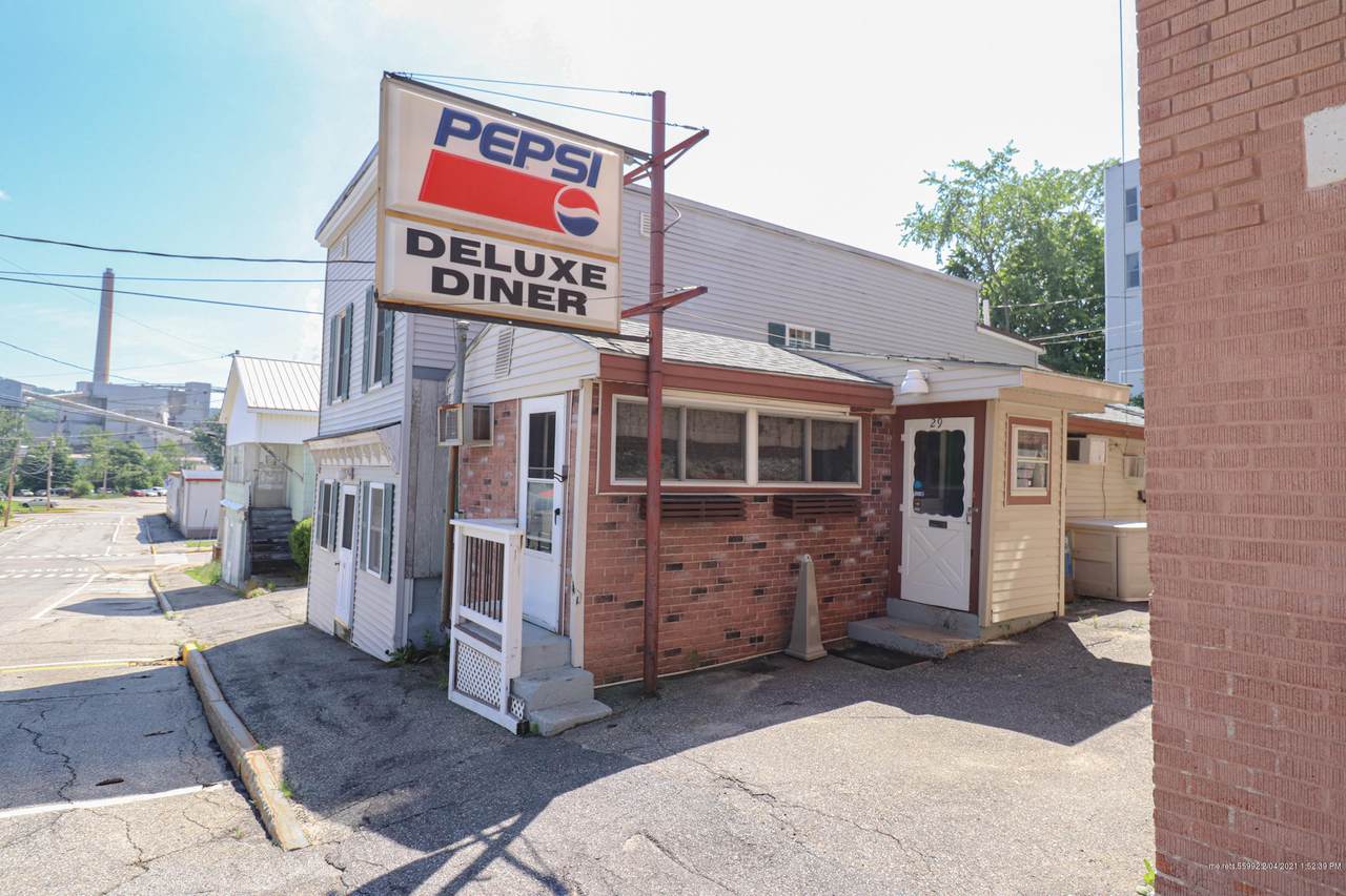 29 Oxford Avenue - Photo 1