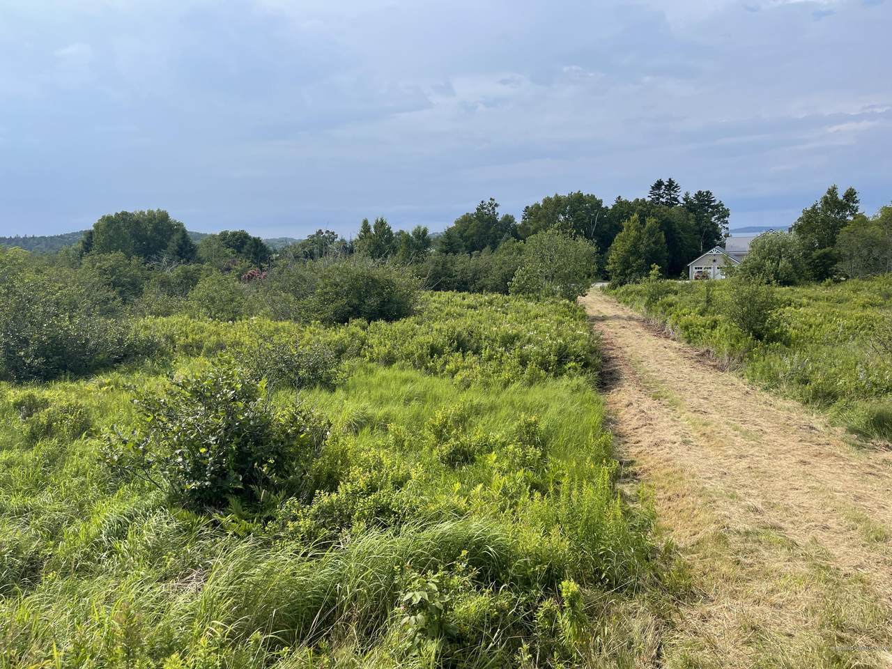 4 Sunrise Drive - Photo 1