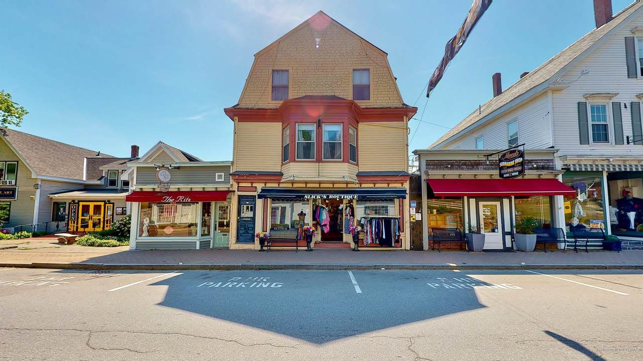 27 Townsend Avenue - Photo 1