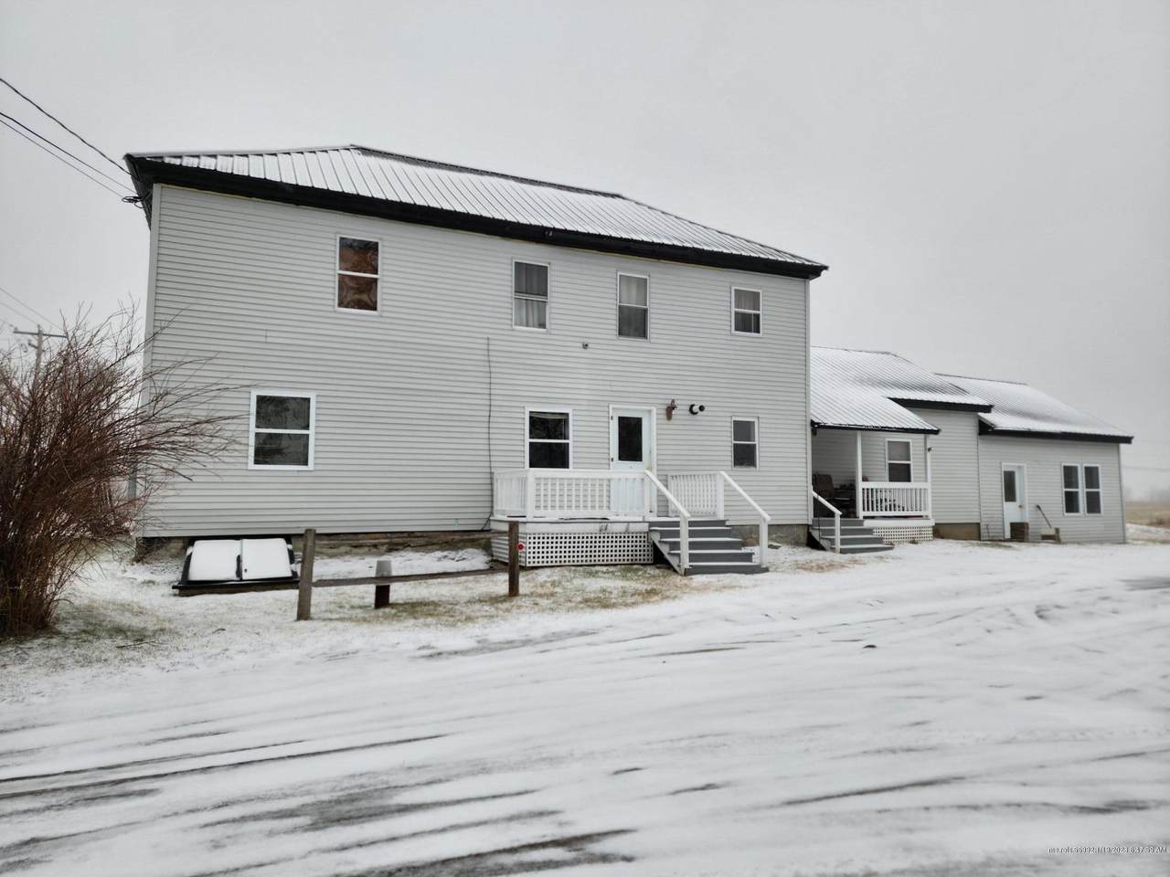 538 Albion Road - Photo 1