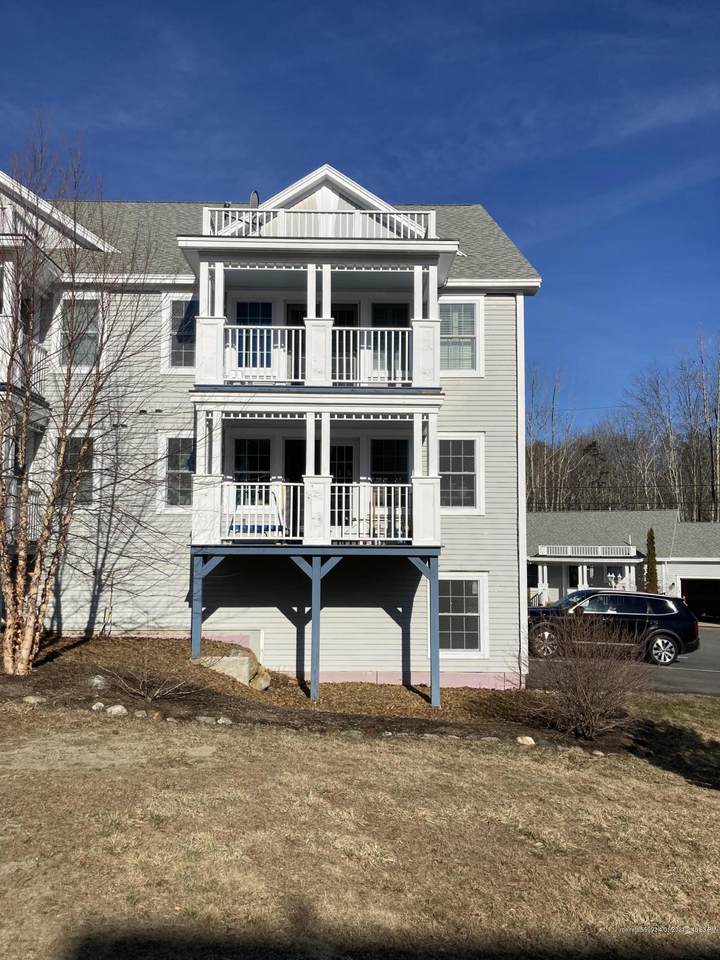 25 Cabana Drive - Photo 1