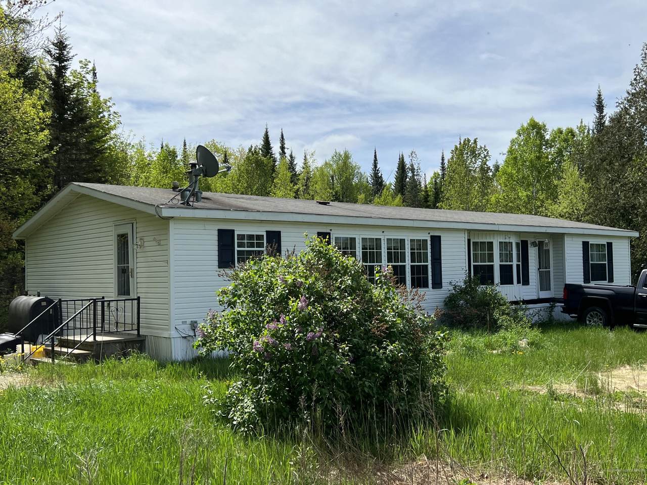 1825 Greenfield Road - Photo 1