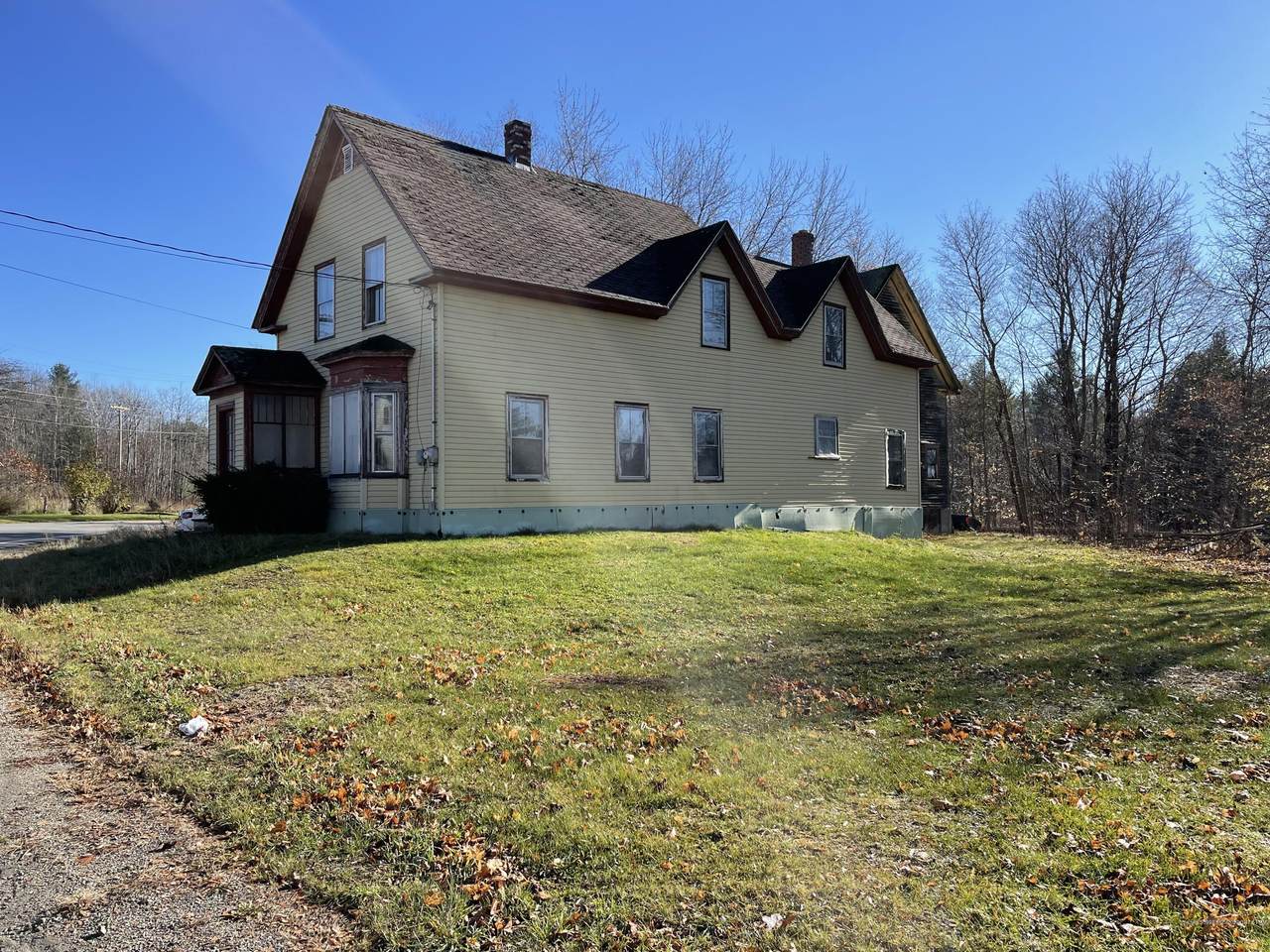 275 Hunnewell Avenue - Photo 1