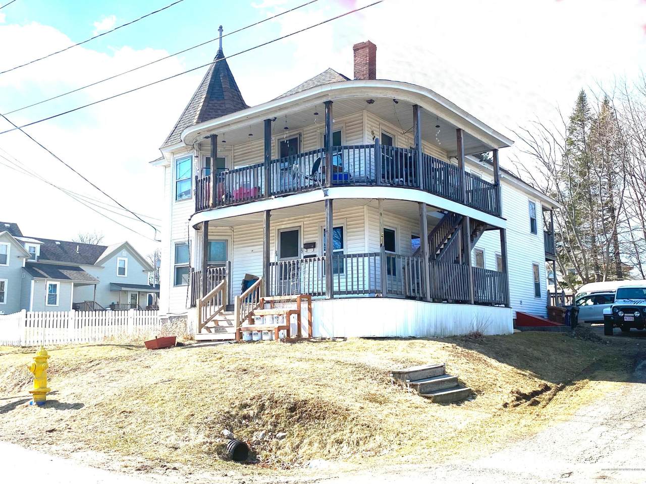 28 Wakefield Avenue - Photo 1