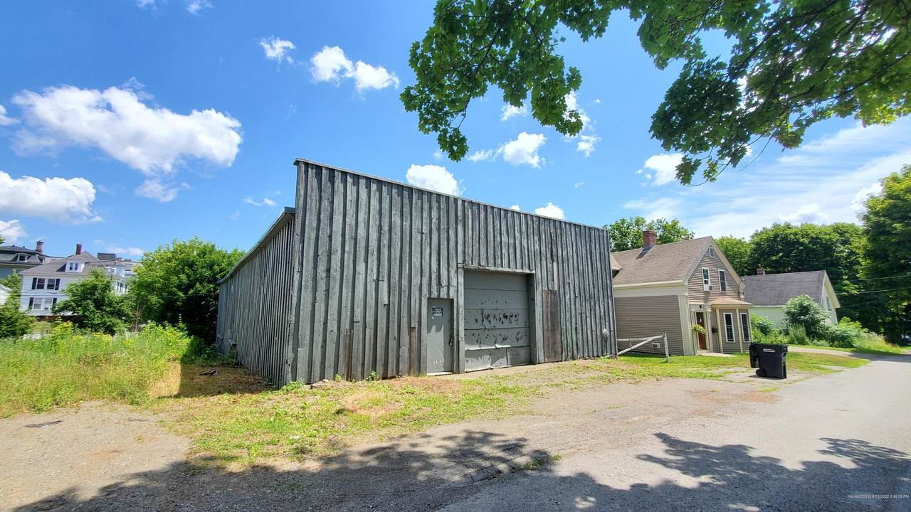 16 Salem Court - Photo 1