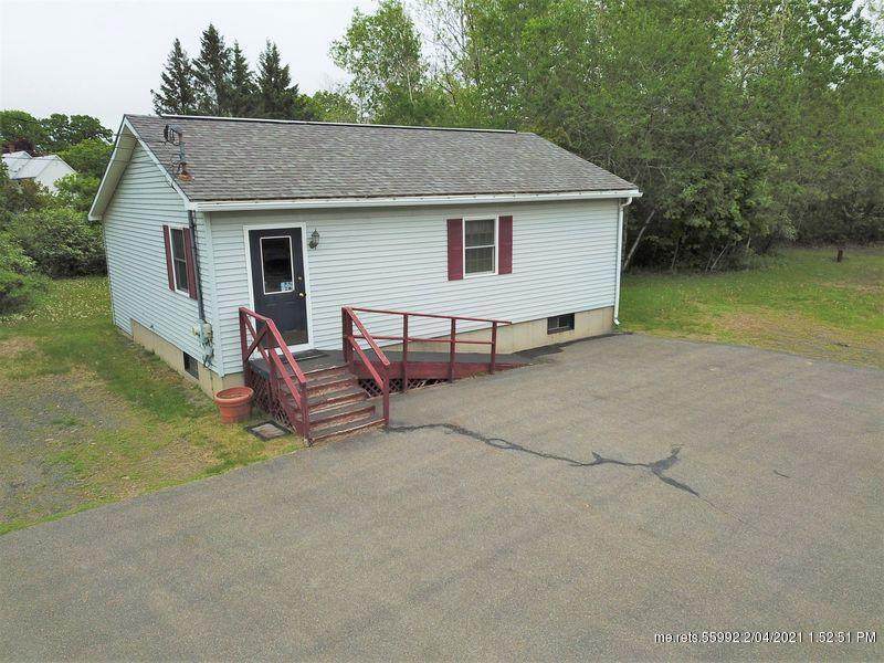 294 Skowhegan Road - Photo 1