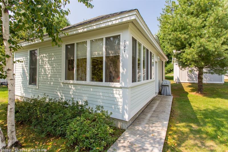 454 Post Rd 101 - Photo 1
