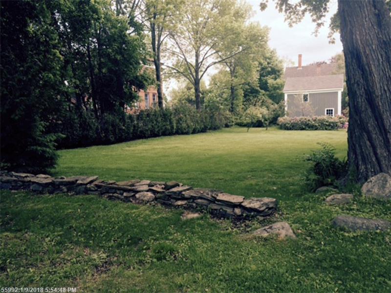 98 Court St - Photo 1